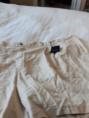 AXIS L.A. Summer Resort Linen Blend Pleated Front Shorts - NWT